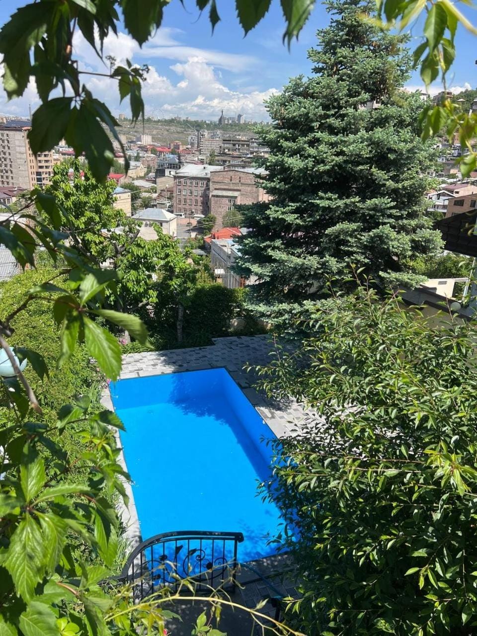 LARGE 5 BEDROOM LUXURY VILLA Villa in Yerevan
