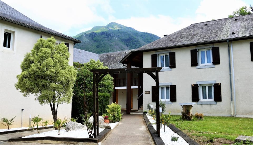 Auberge de la Vallée d'Ossau Inn in Nouvelle-Aquitaine