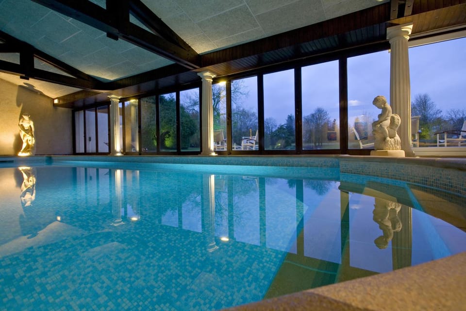 Swimming pool, Swimming pool