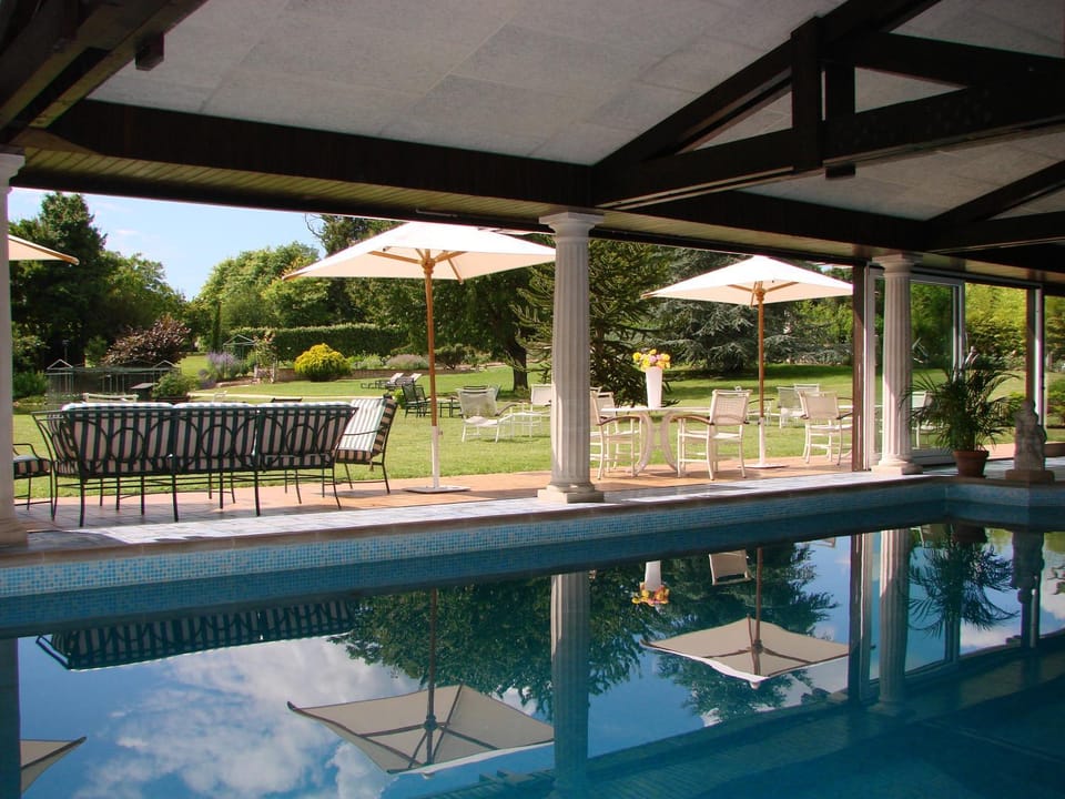 Swimming pool, Swimming pool