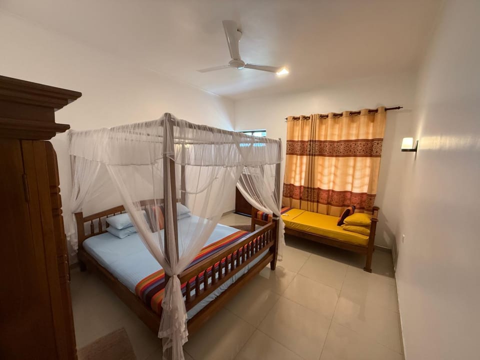 Samaru Beach House Hotel in Southern Province