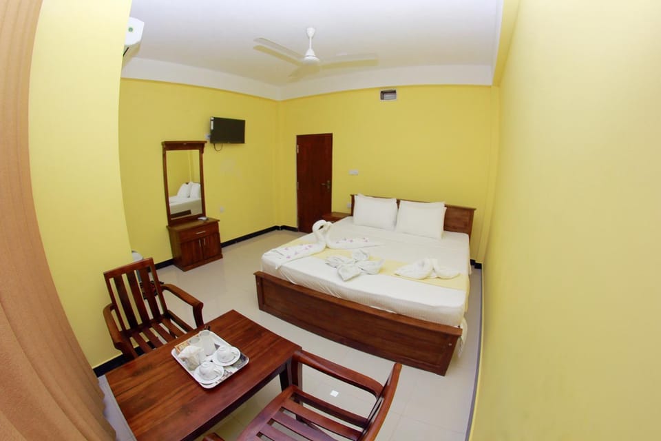 Hotel Pearl Gate Hotel in Sri Lanka