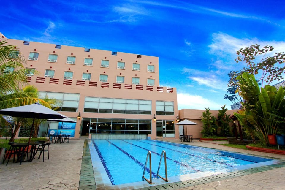 Property building, Swimming pool