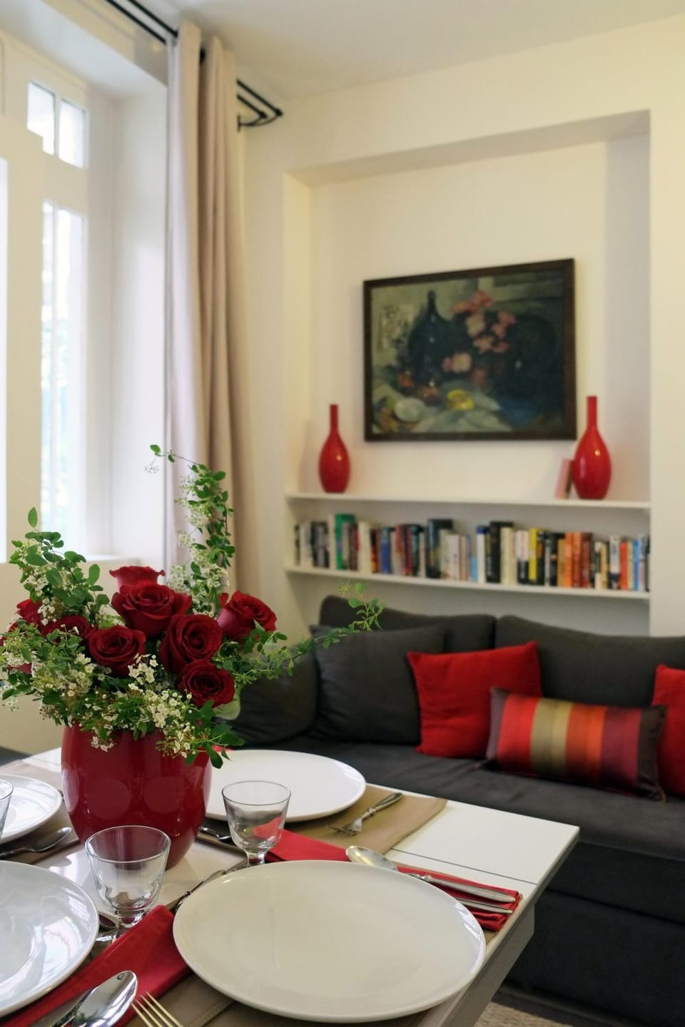 Living room, Decorative detail, Dining area