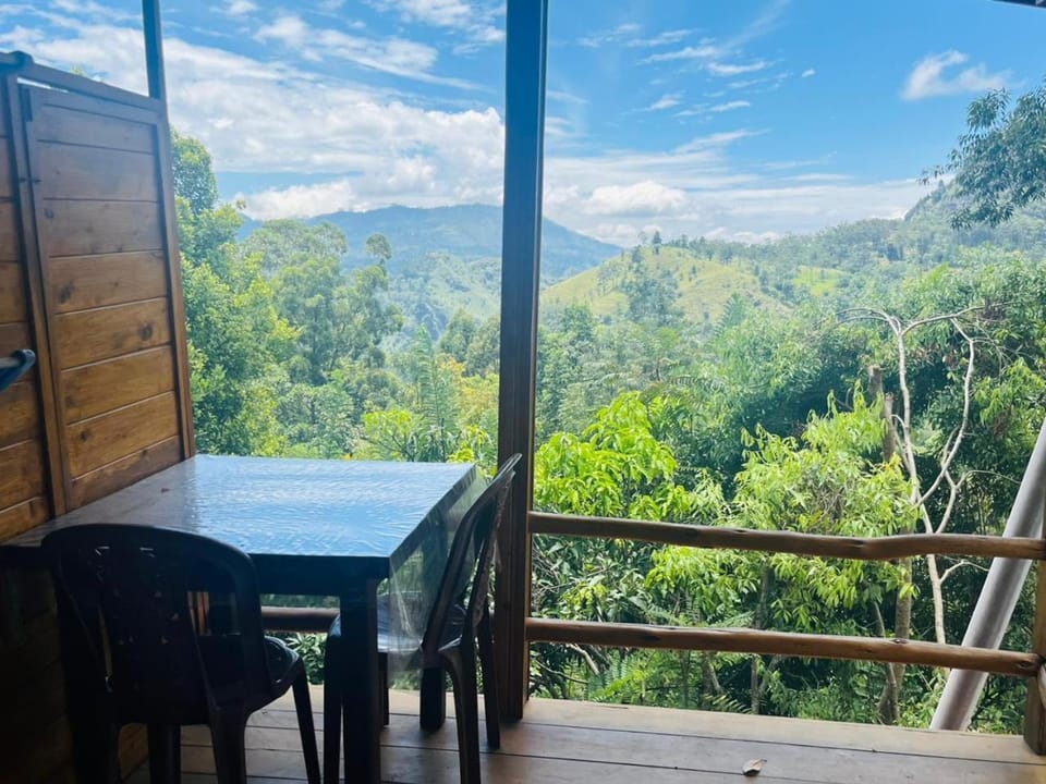 Natural landscape, View (from property/room), Balcony/Terrace, Dining area, Mountain view