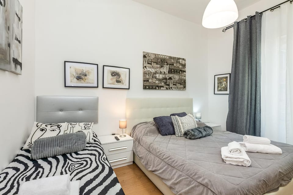 Bed, Bedroom