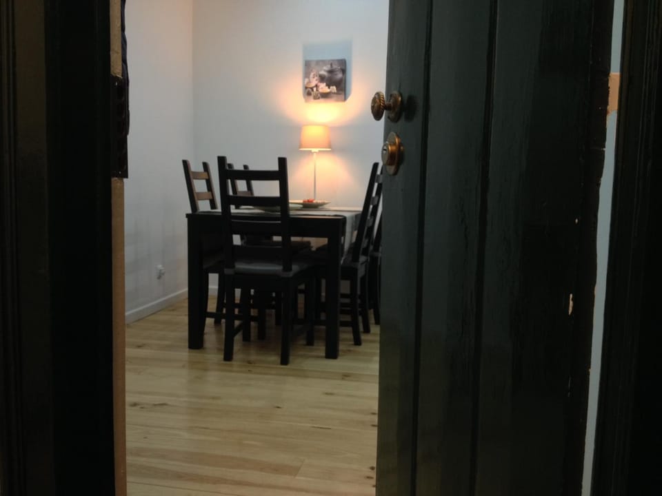 Facade/entrance, Dining area