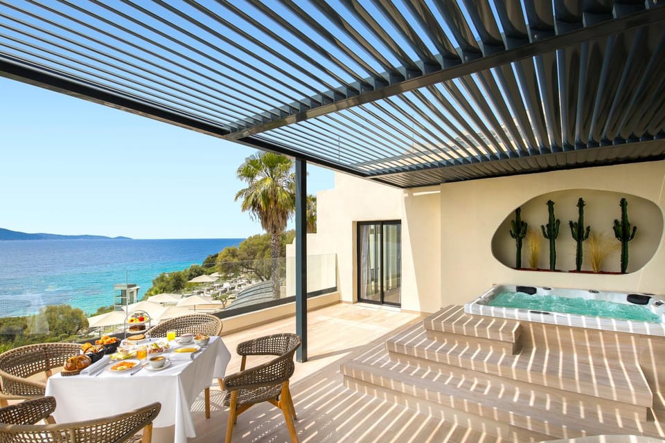 Patio, Balcony/Terrace, Dining area, Sea view