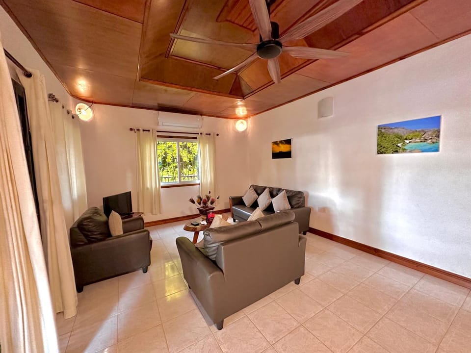 88 Days Self Catering Holidays & Accomodation Chalet in Africa