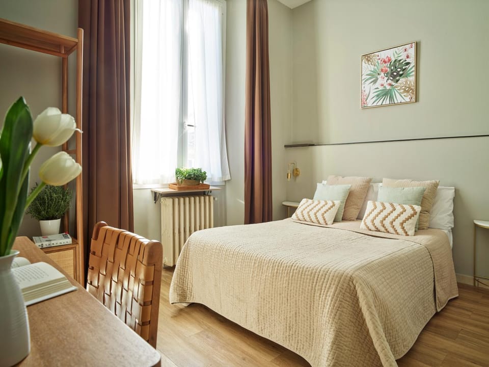 Bed, Bedroom