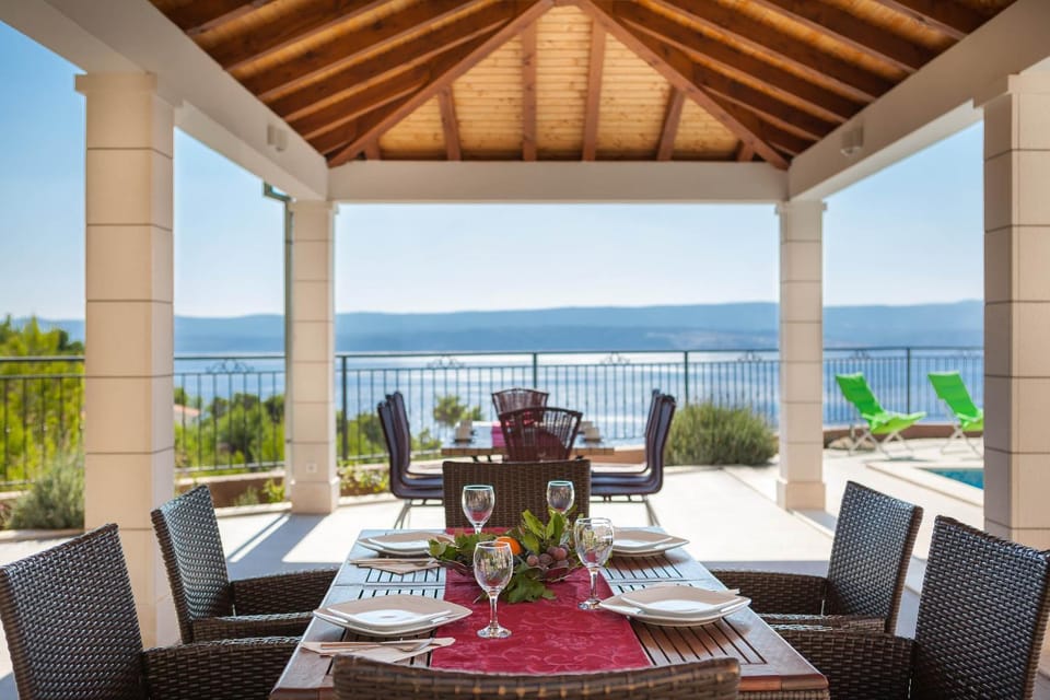 Property building, Balcony/Terrace