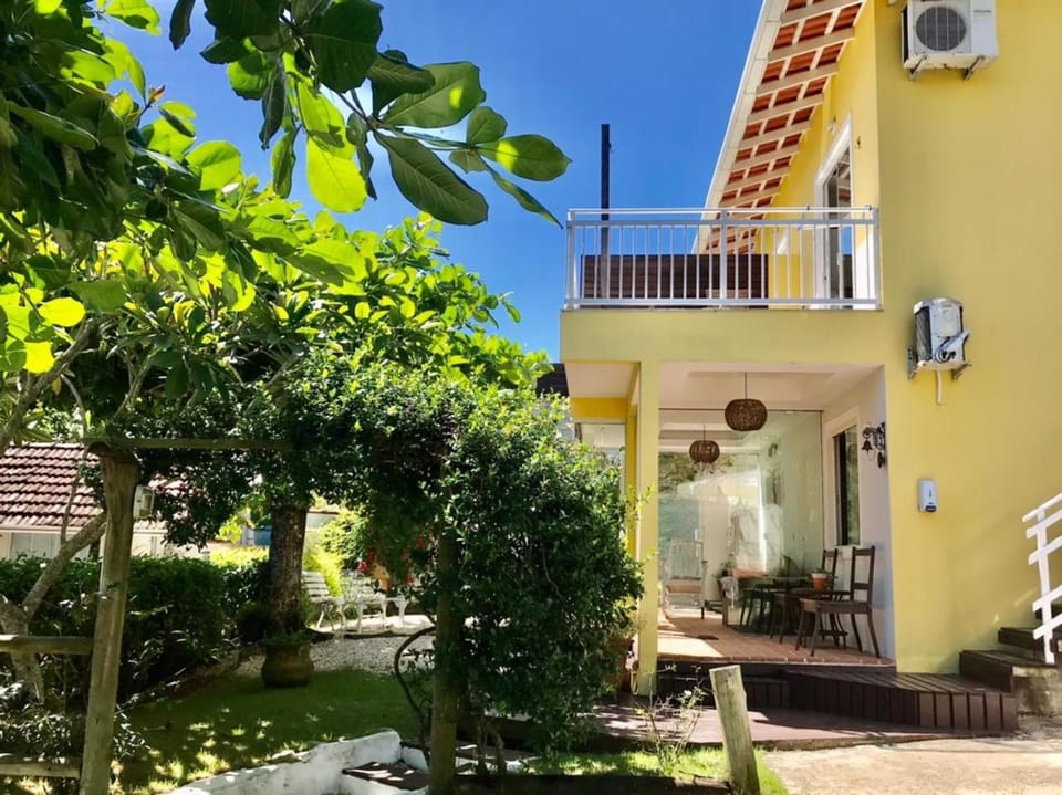 Hospedaria Canto do Morro Bed and Breakfast in Bombinhas