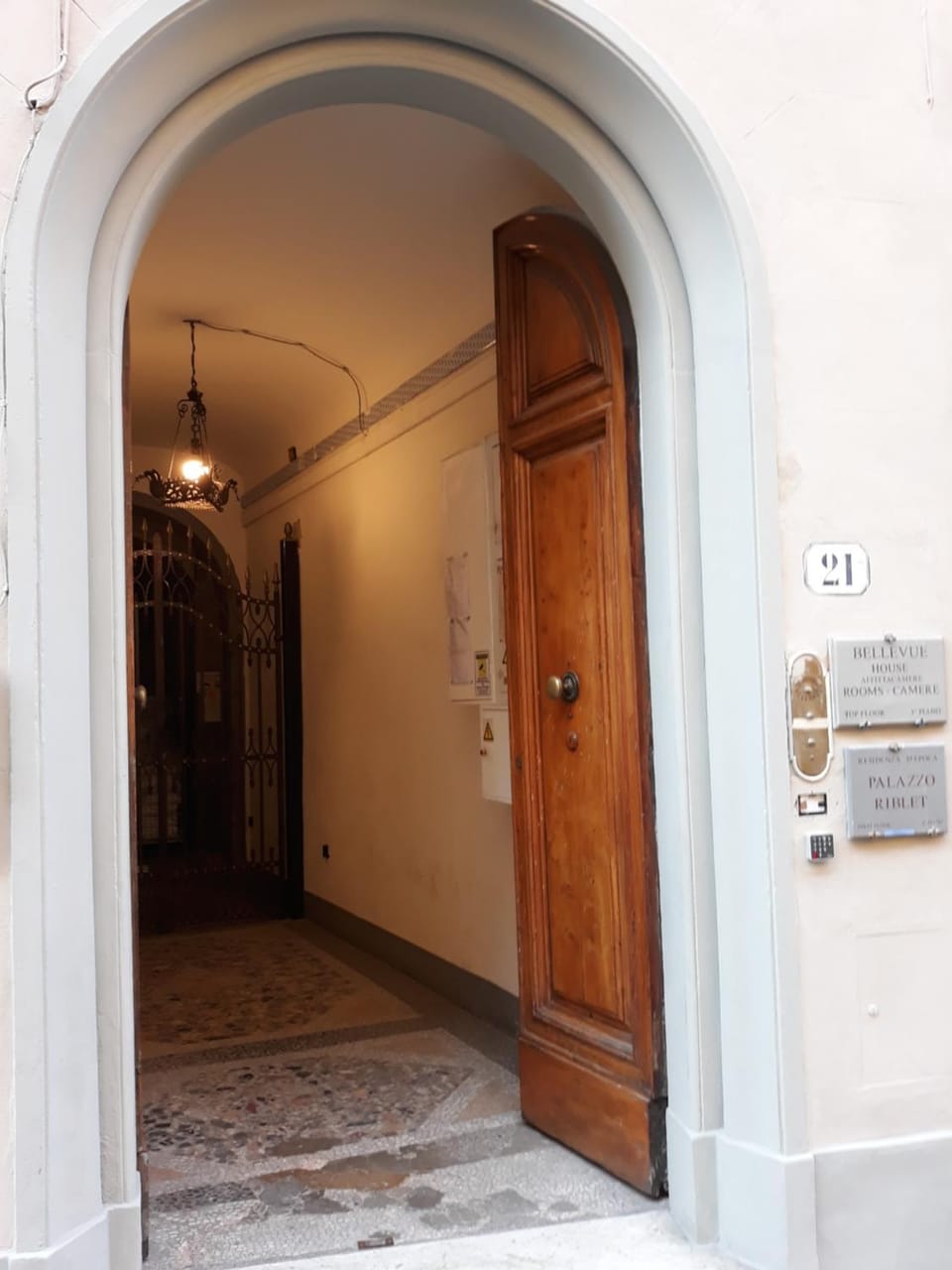 Facade/entrance, Internal: Not applicable to any particular room