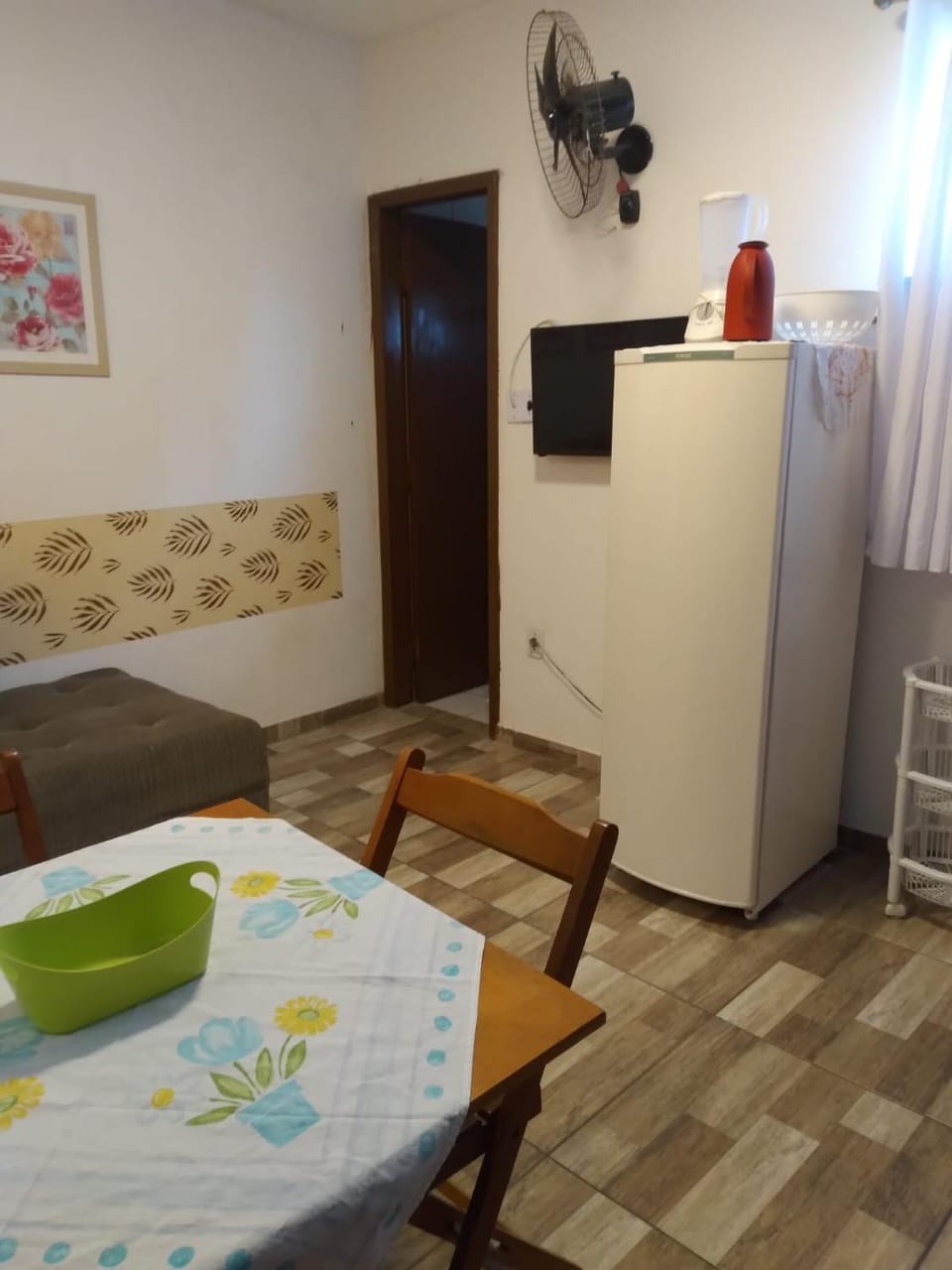 Communal lounge/ TV room, Dining area