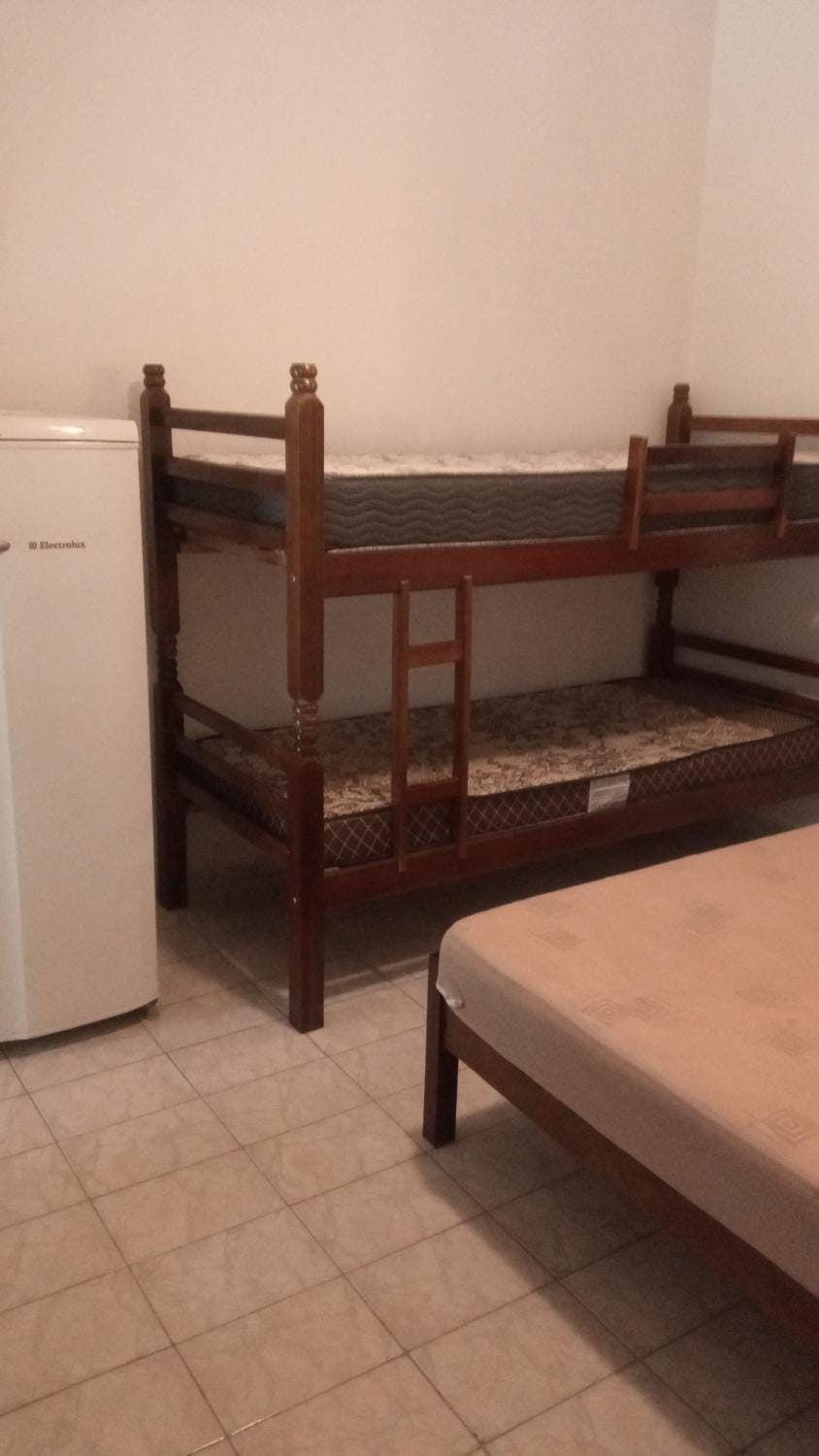 Bedroom, bunk bed