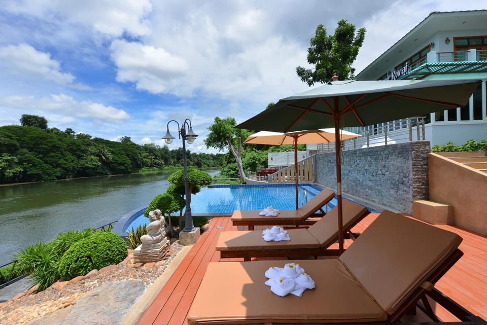 River view, Swimming pool