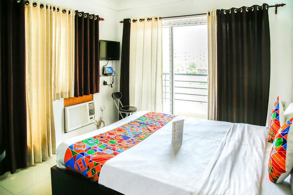 Bedroom, Continental breakfast