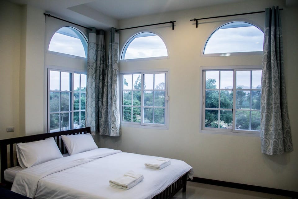 Plern Pitch Residence Apartment hotel in Laos