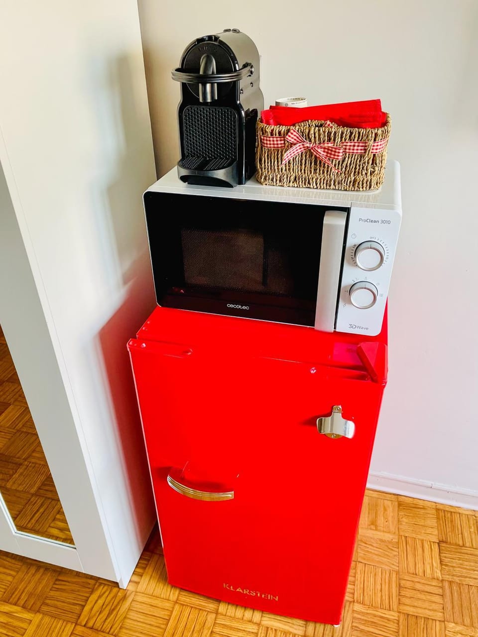 Coffee/tea facilities, minibar