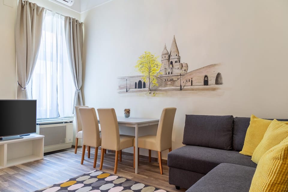 TV and multimedia, Living room, Dining area