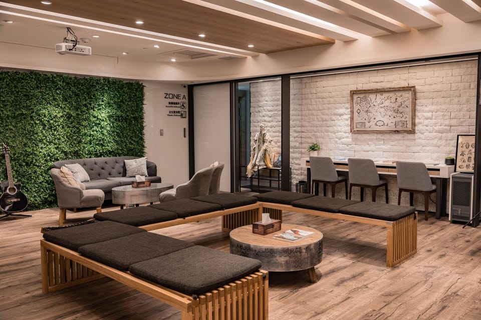 Living room, Seating area