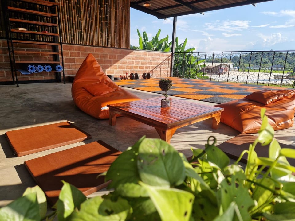 View (from property/room), Balcony/Terrace, Lounge or bar, Sports, Entertainment