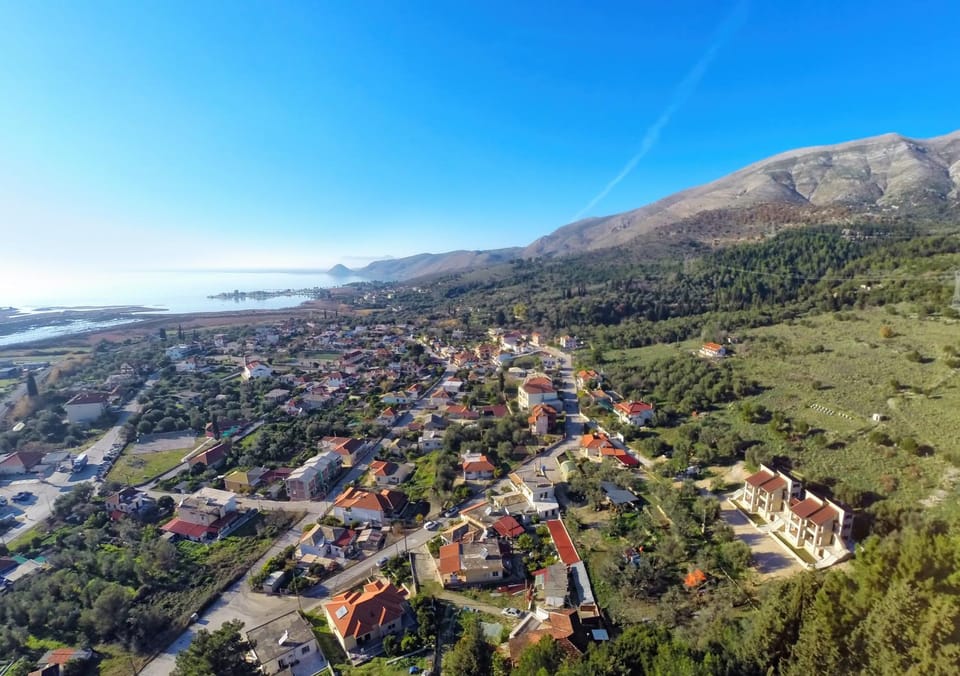 Bird's eye view, Mountain view, Sea view