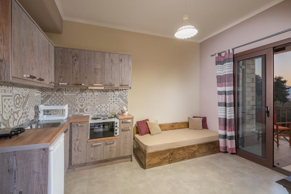 Kitchen or kitchenette, Living room, Seating area