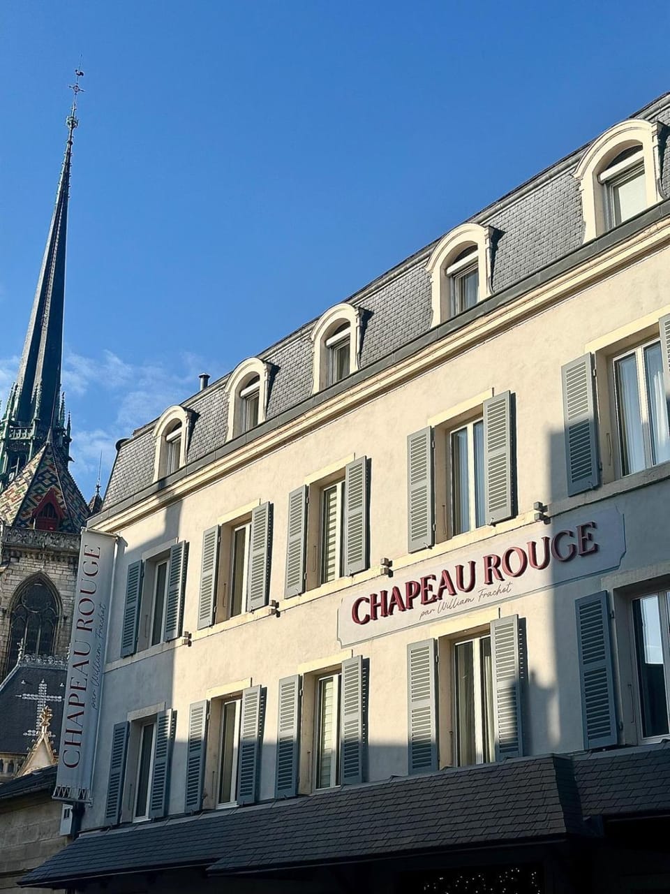 Facade/entrance