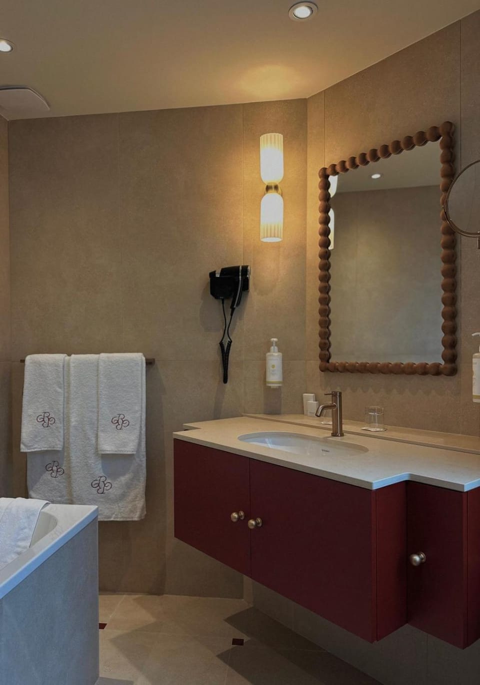 Bathroom, Bath, towels