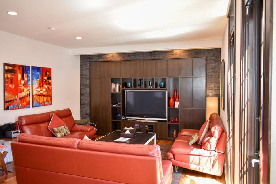 TV and multimedia, Living room, Seating area