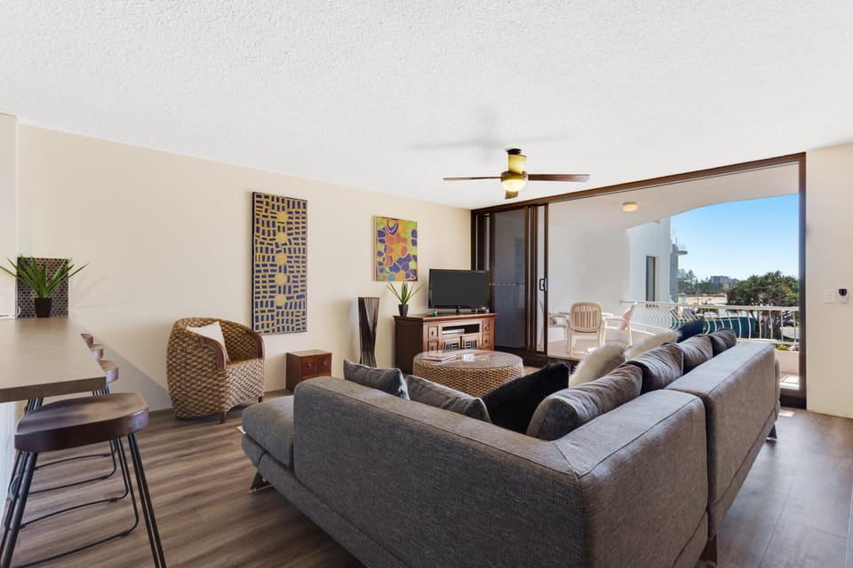 Alex Headland Beachfront Apartment in Sunshine Coast