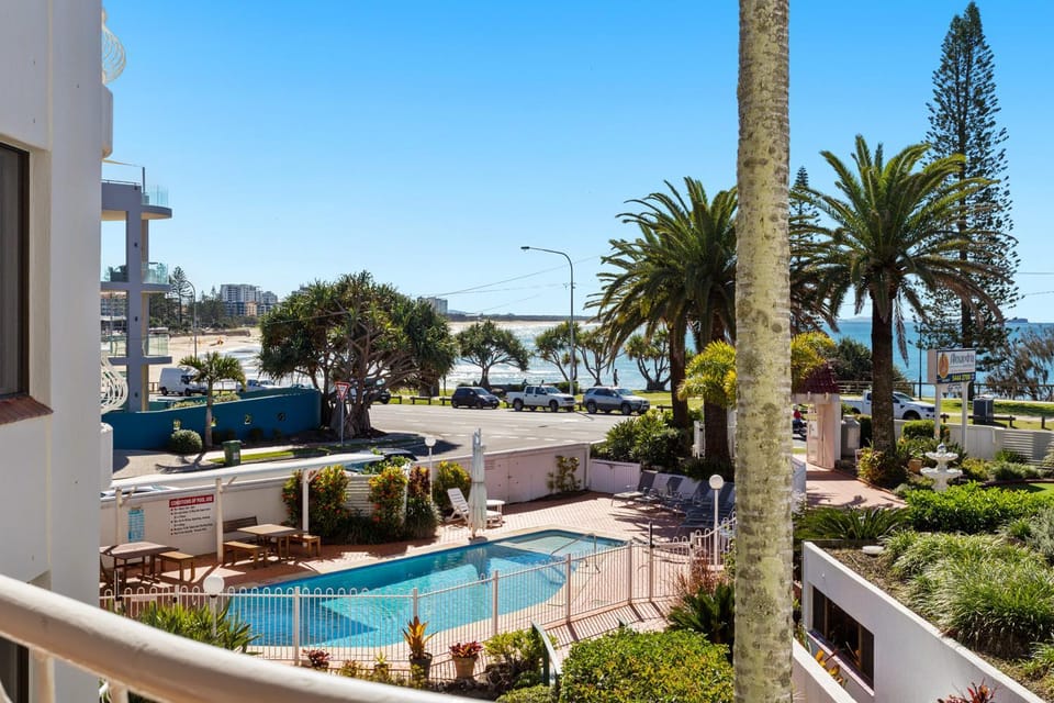 Alex Headland Beachfront Apartment in Sunshine Coast