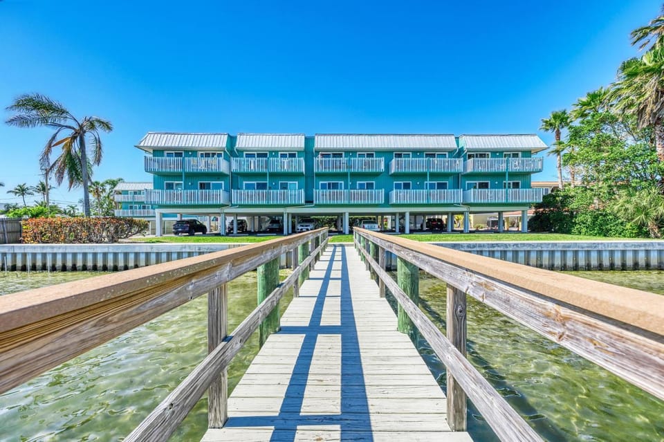 Anna Maria Island Beach Palms 5B Apartment in Bradenton Beach