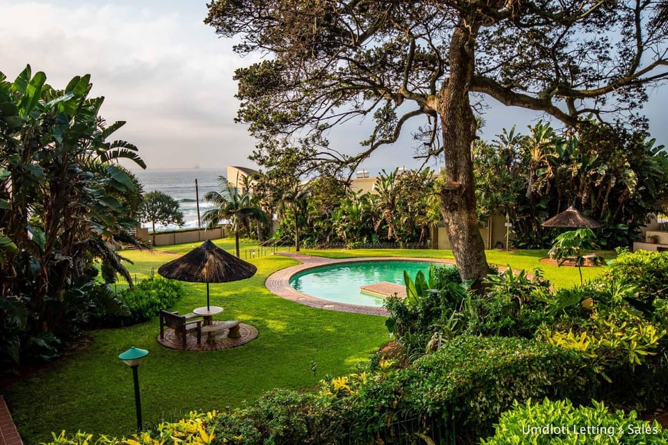 Garden, Garden, Pool view, Swimming pool, Swimming pool
