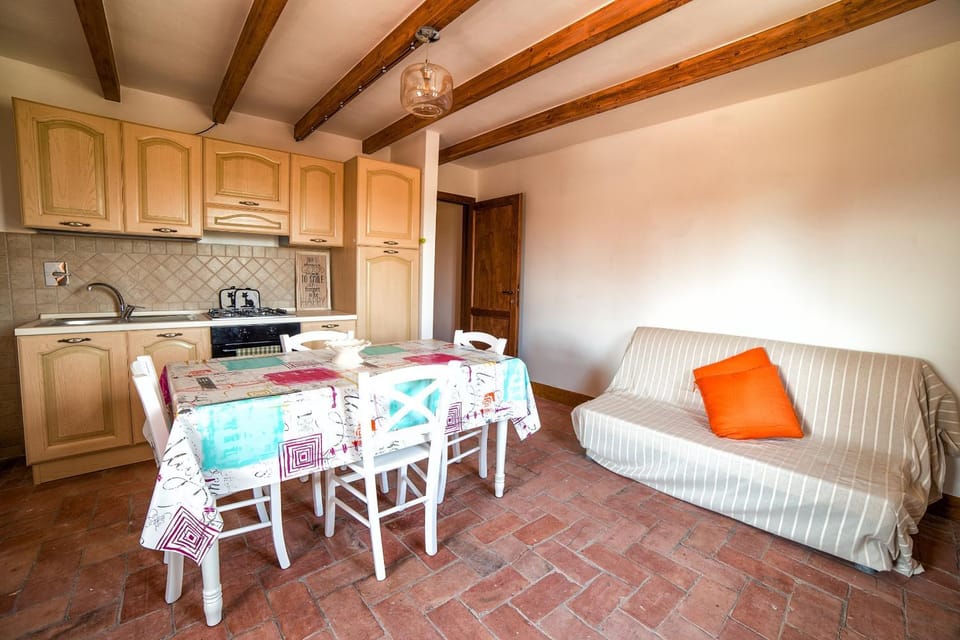 Communal lounge/ TV room, Living room, Dining area, Communal kitchen