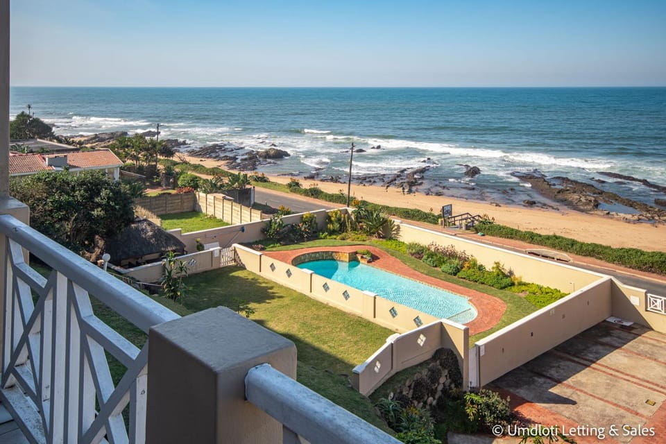 Pool view, Sea view, Swimming pool