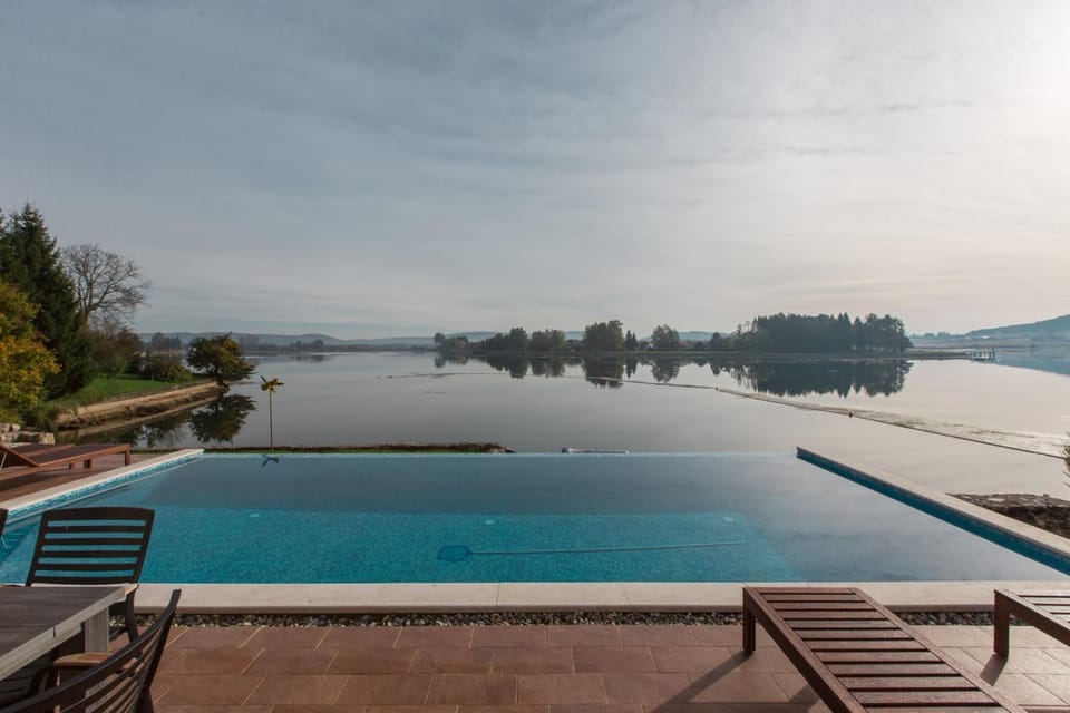 Swimming pool, Swimming pool