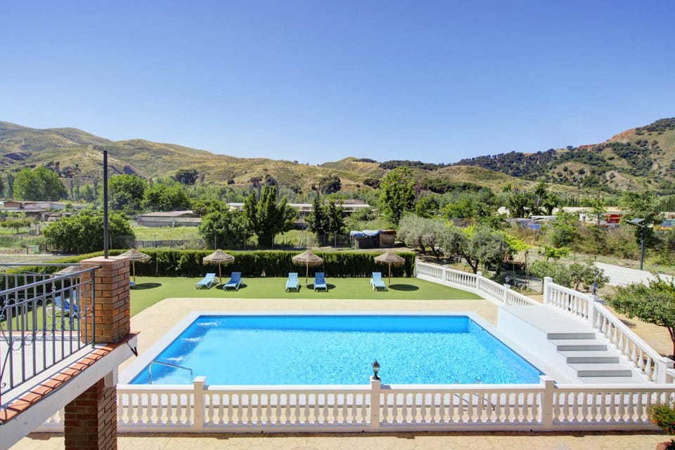 Mountain view, Pool view, Swimming pool