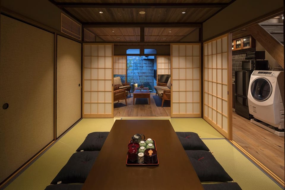 Living room, Photo of the whole room