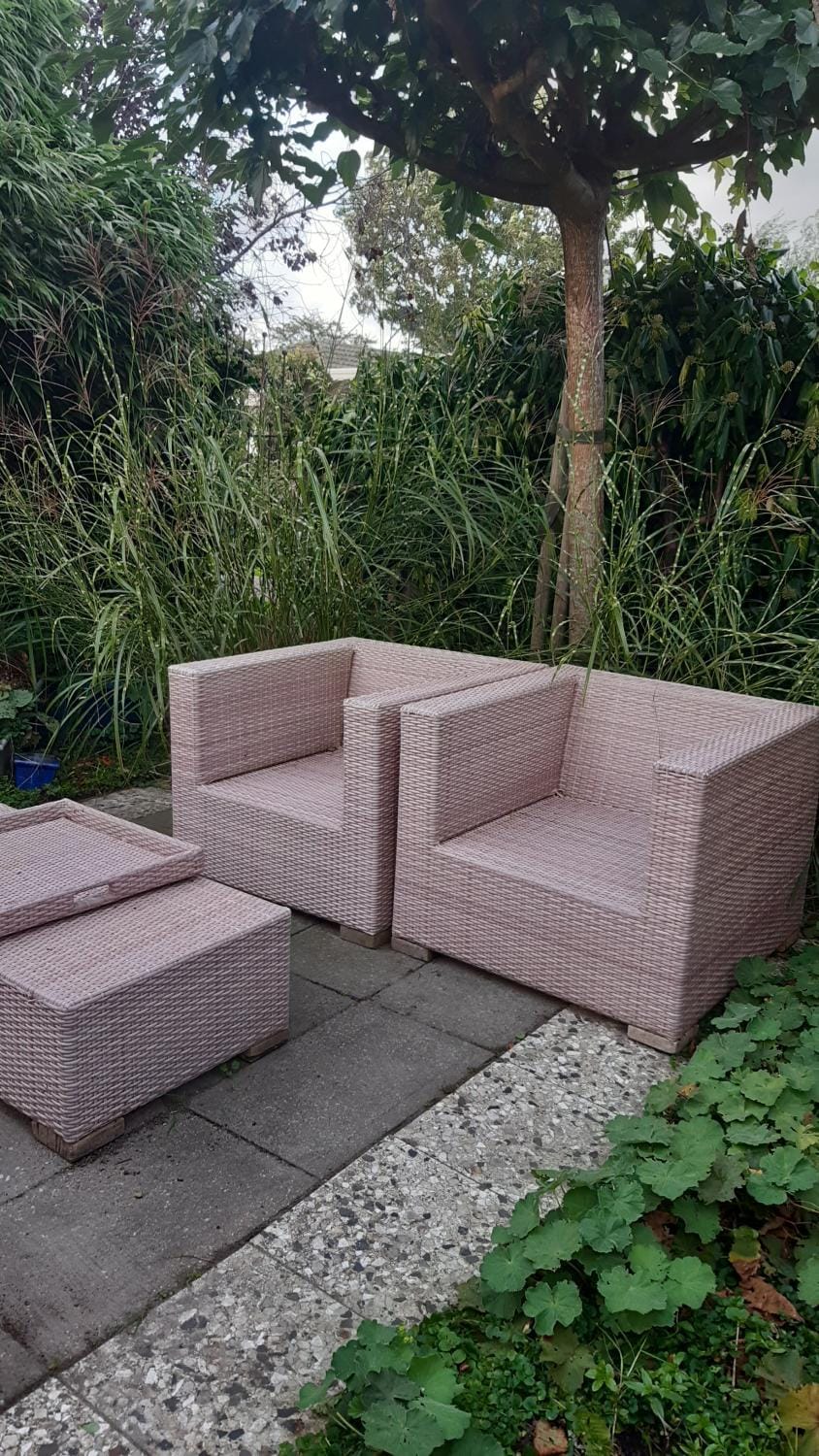 Garden, Seating area