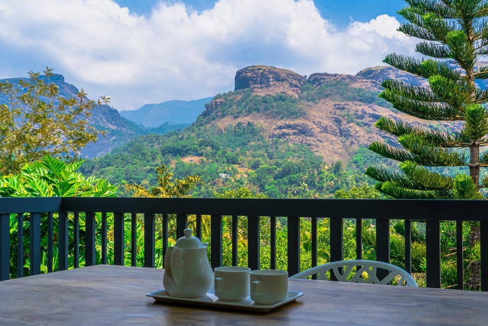 Balcony/Terrace, Mountain view