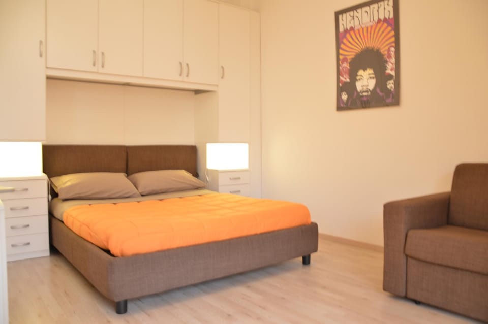 Living room, Bedroom