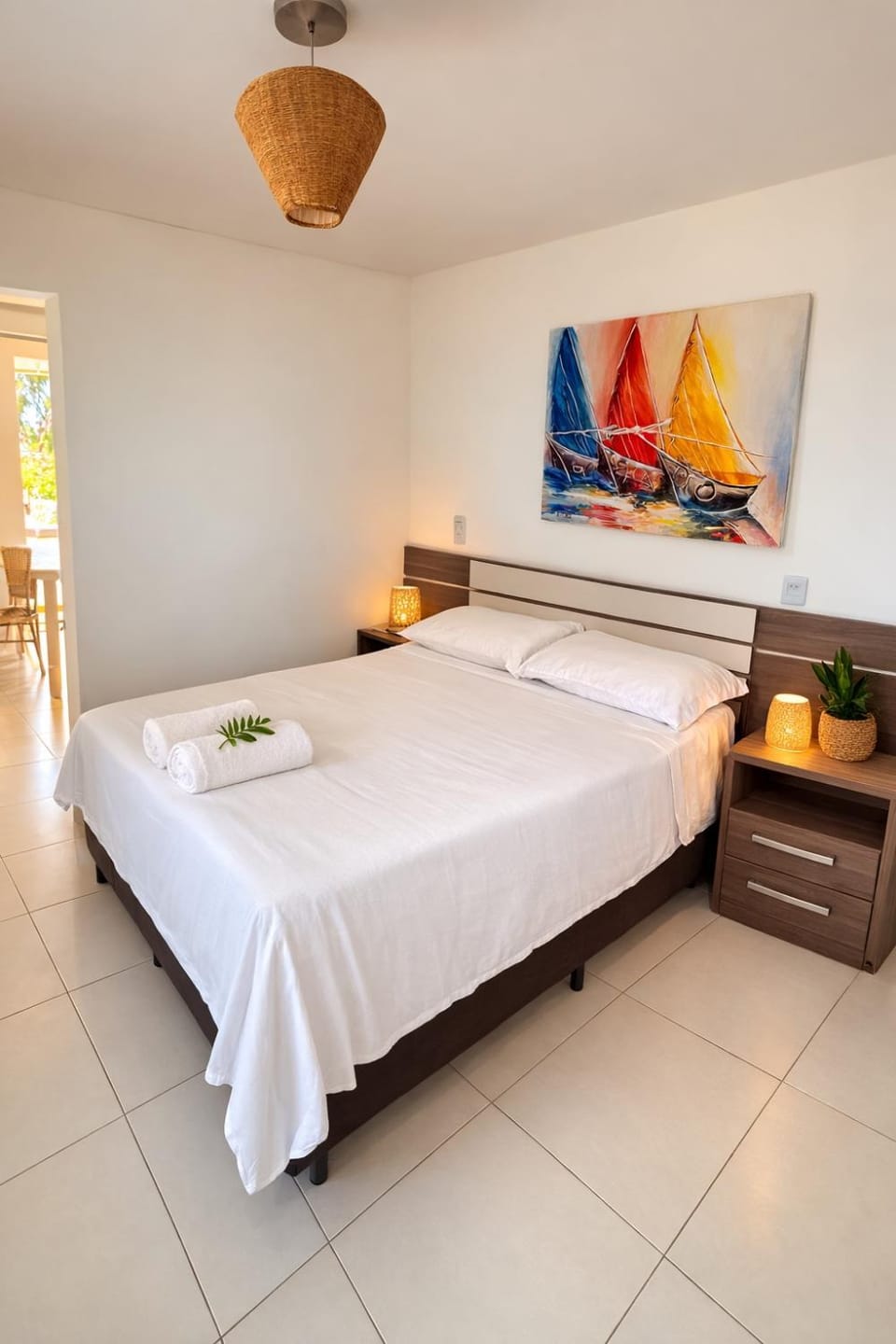 Photo of the whole room, Bedroom