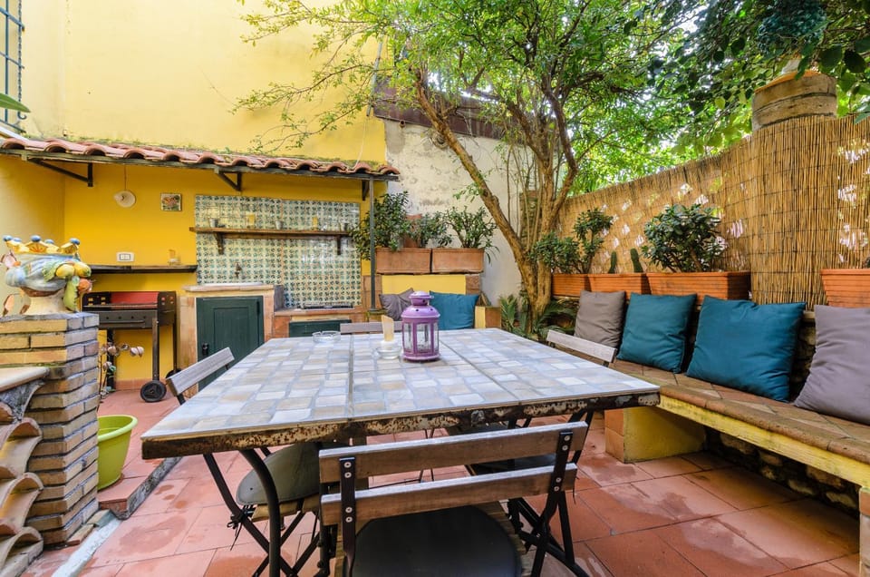 Restaurant/places to eat, BBQ facilities, Garden, Garden view