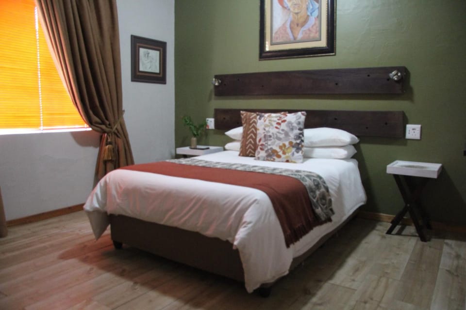 Shower, Toilet, Bed, Bathroom, TV and multimedia, Coffee/tea facilities, hair dryier