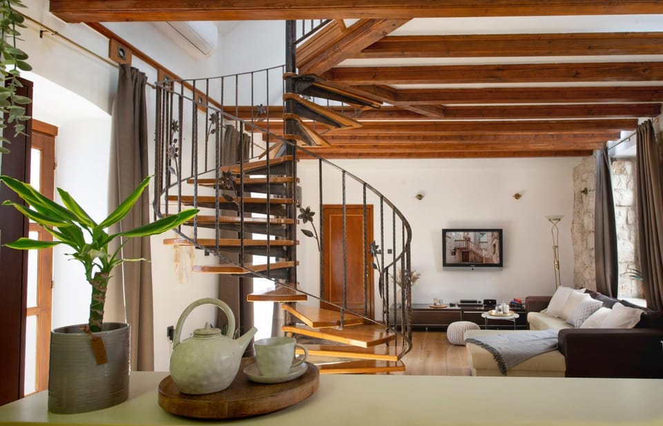 Living room, kitchen