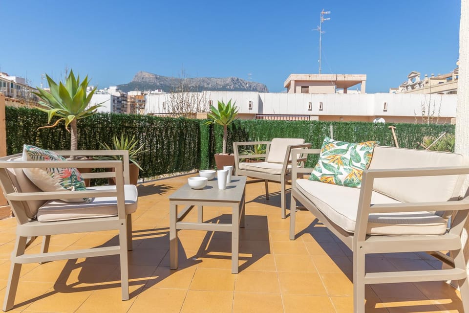 BBQ facilities, Solarium, Balcony/Terrace, Other, Dining area, Area and facilities
