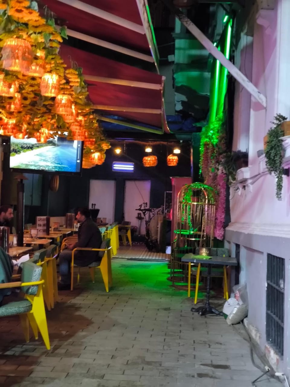 Restaurant/places to eat