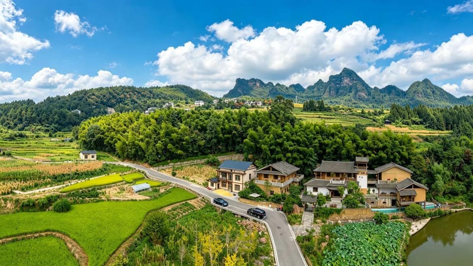 Property building, Day, Natural landscape, Autumn, Garden view, Lake view, Mountain view, Inner courtyard view